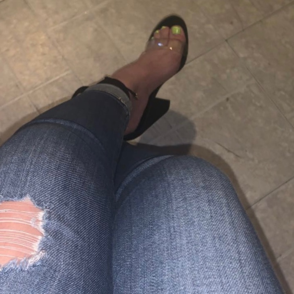 only wore once - Picture 2 of 2